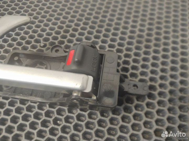 Ручка двери внутренняя задняя левая Hyundai Santa