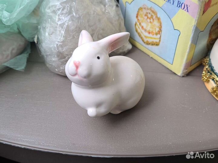 Заяц фарфор