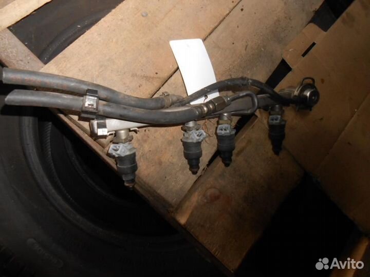 Рейка топливная (рампа) Audi A4/RS4