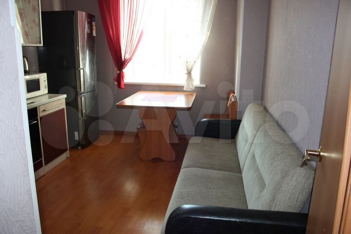 1-к. квартира, 42 м², 3/6 эт.