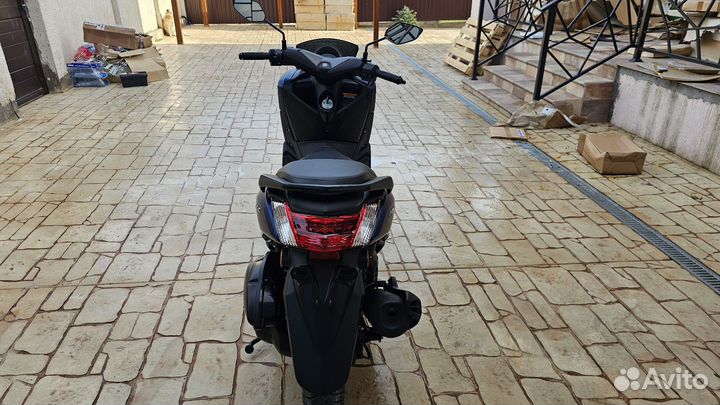 Yamaha N-max