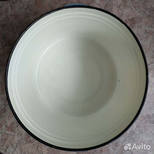 Большая кастрюля бак с крышкой на 24 литра