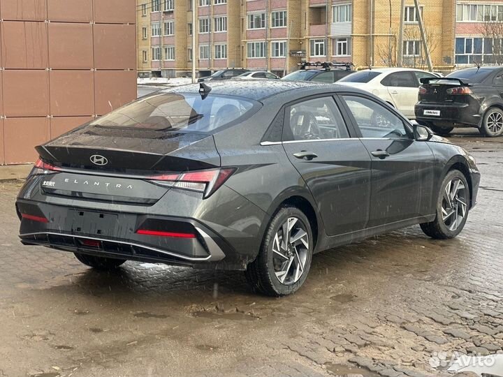 Hyundai Elantra 1.5 CVT, 2023, 40 км