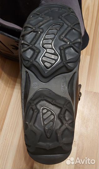 Сноубордические ботинки 45-46 (300)