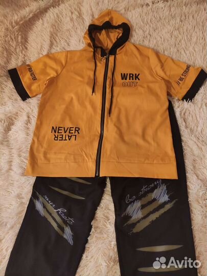Спортивный костюм женский новый 52р