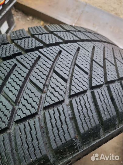 Continental ContiVikingContact 6 235/50 R19 103T