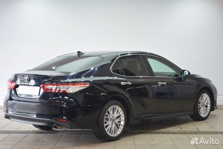 Toyota Camry, 2020