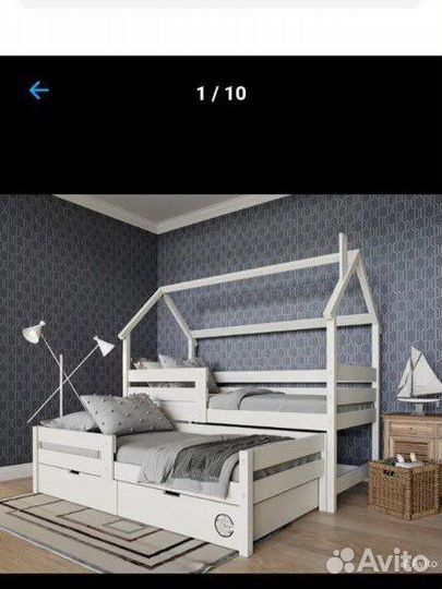 Детская кровать из натурального дерева