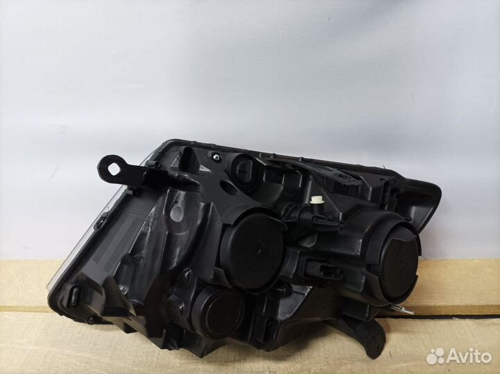 Фара правая Nissan Terrano 2014