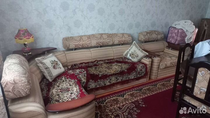 Большой угловой диван бу