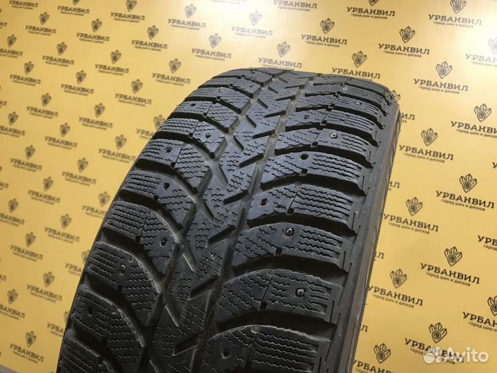 Bridgestone Ice Cruiser 5000 205/55 R16 91T