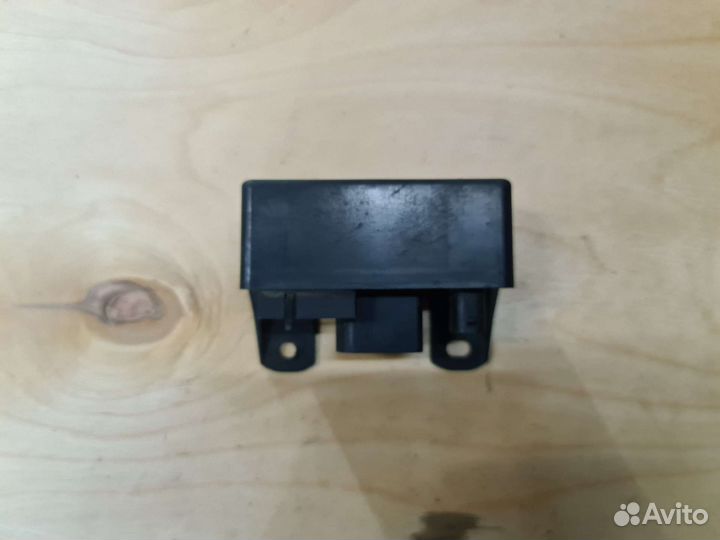 Реле свечей накала Mercedes OM611 / OM646