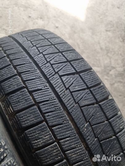 Bridgestone Blizzak Revo GZ 185/60 R14 82S