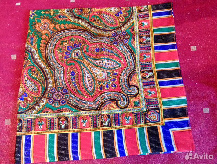 Шаль с люрексом, Япония