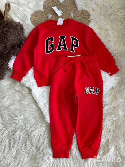 Костюм на мальчика GAP