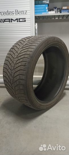 Yokohama BluEarth Winter V905 325/30 R21 V