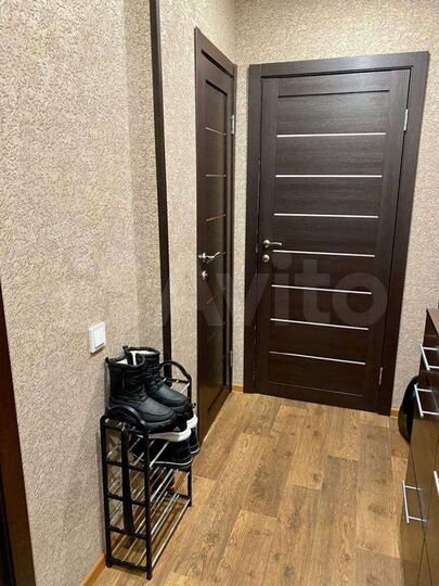 4-к. квартира, 100 м², 2/9 эт.