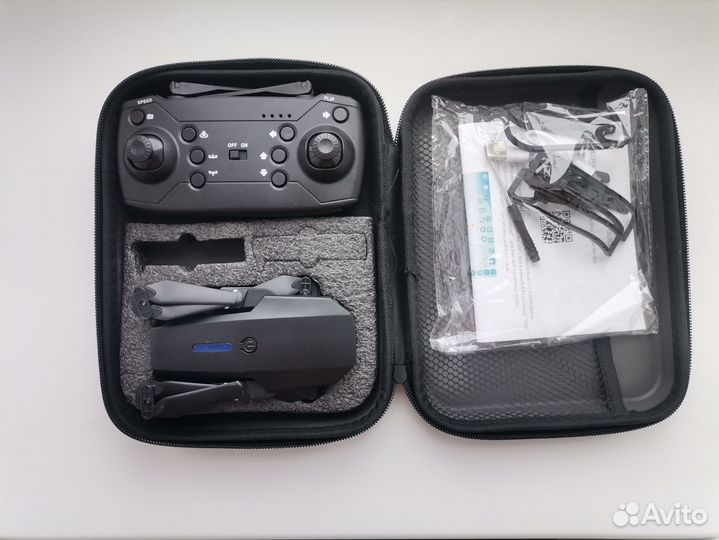 Квадрокоптер е 88 с камерой, дрон