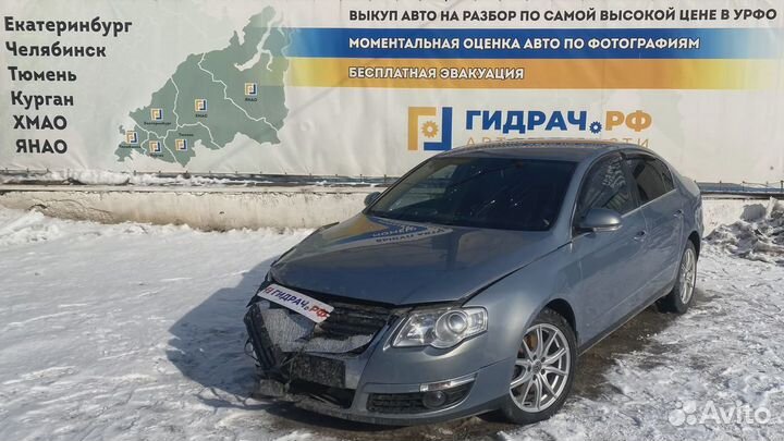 Стекло двери задней правой Volkswagen Passat (B6)