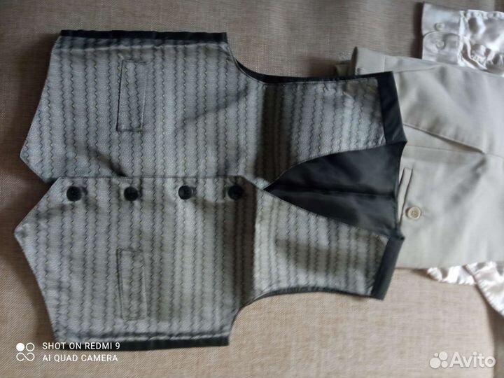 Костюм новый праздничный на мальчика