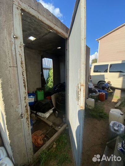 Бетонное помещение