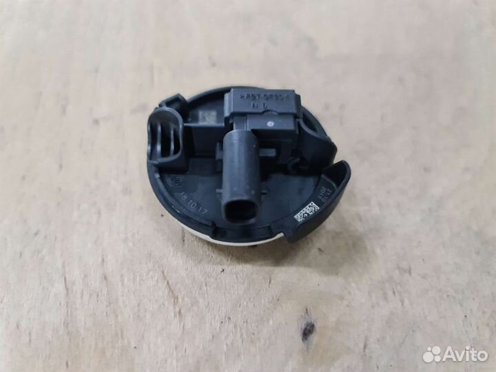 Датчик удара двери Mercedes C238