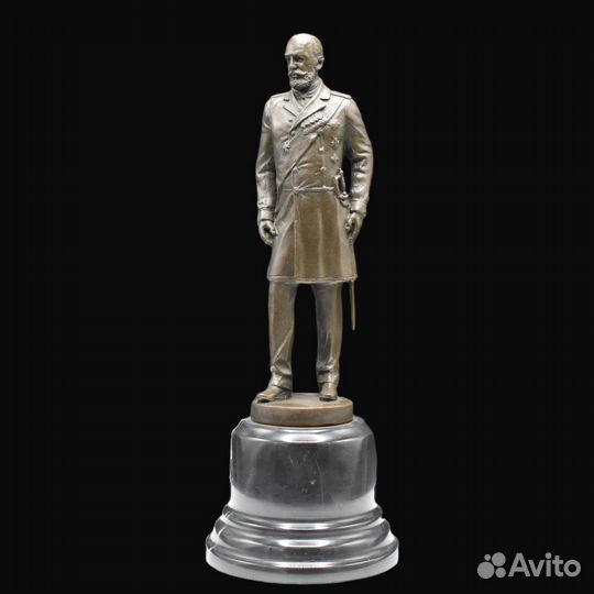 Бюст бронзовый 