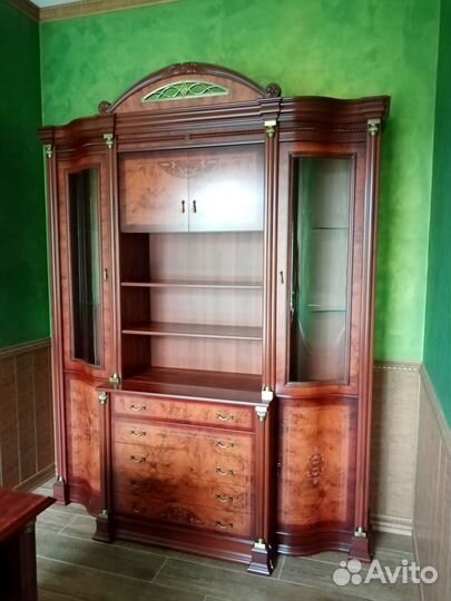 Стенка в гостиную