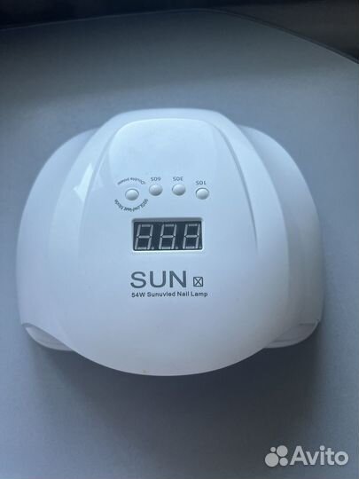 Маникюрная лампа