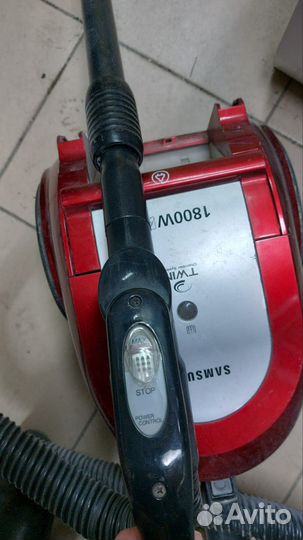 Пылесос Samsung 1800w контейнерный