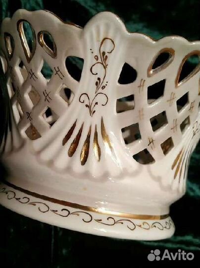 Фарфоровая вазочка для конфеток