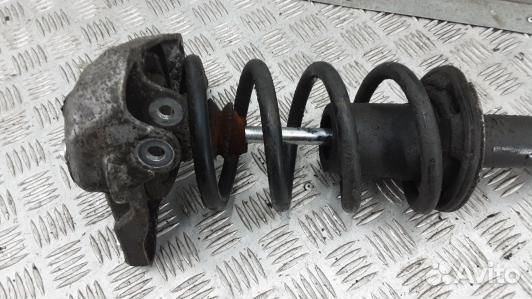 Стойка передняя правая audi A4 B7 (8DN08N501)