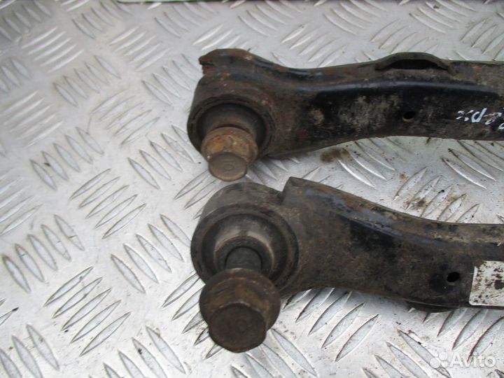 Рычаг задний верхний правый Hyundai IX35