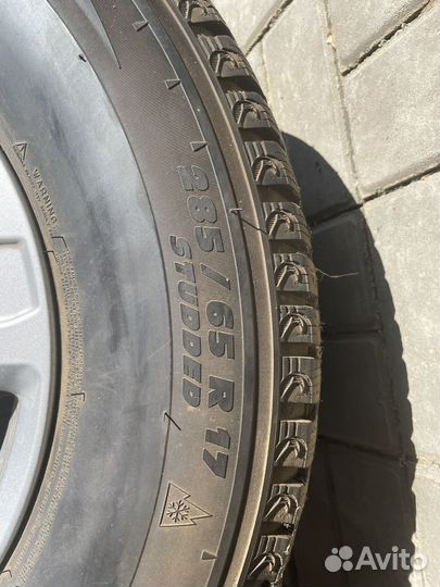 Michelin X-Ice North XIN2 285/65 R17
