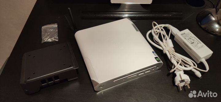 Неттоп Asus EEE BOX PC
