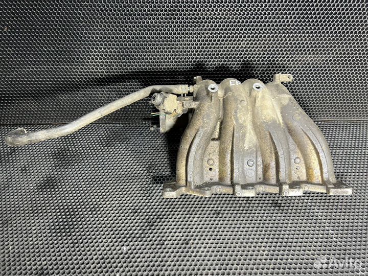 Впускной коллектор Hyundai Sonata 4 EF