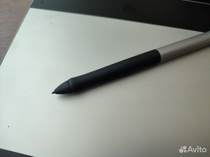 Графический планшет wacom intuos pen small