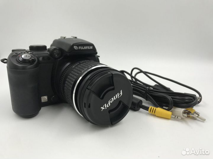Фотоаппарат Fuji FinePix S9500