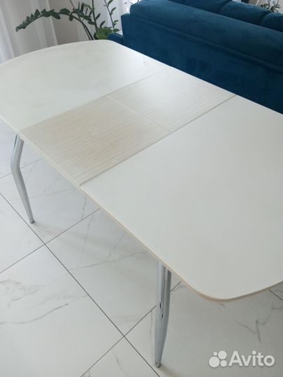 Стол обеденый