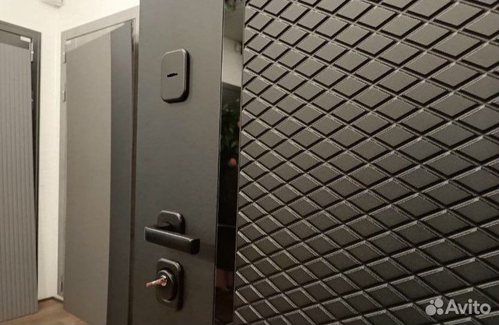 Дверь входная