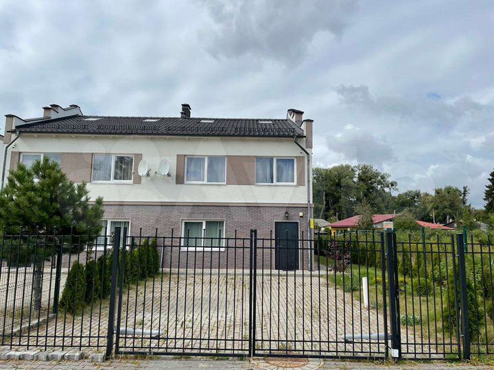 Таунхаус 223 м² на участке 4,2 сот.