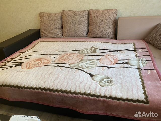 Покрывала на кровати 2 шт