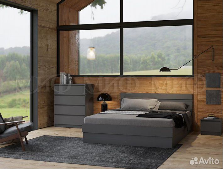 Кровать с матрасом в наличии