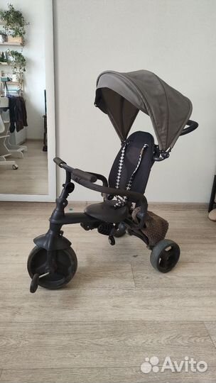 Трехколесный велосипед с ручкой