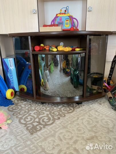 Тумба под телевизор