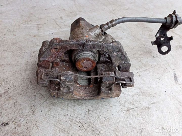 Суппорт задний Mazda 3 BK BL