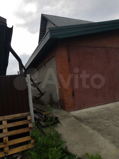 Дом 420 м² на участке 8 сот.