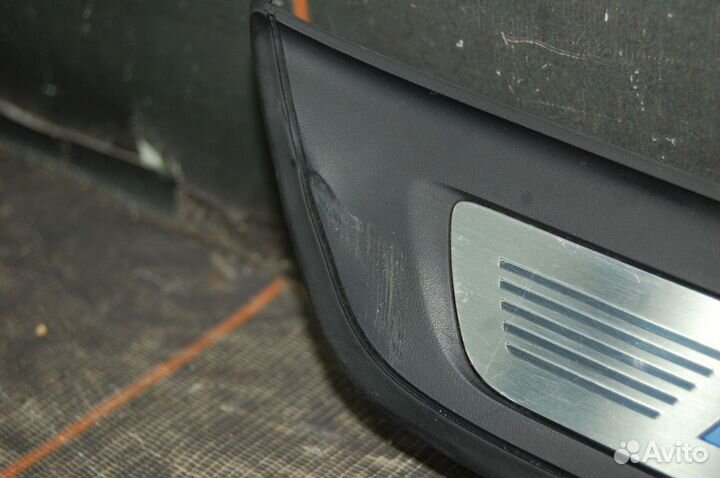 Накладка порога задняя левая - BMW 5 G30