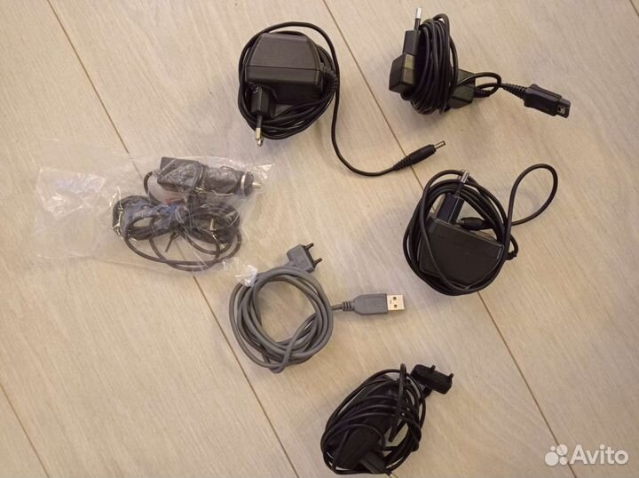 Зарядное устройство для телефона