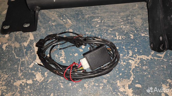 Фаркоп с электро проводами и платой для бмв Х5 Е70
